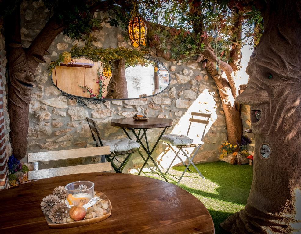 Cal Ganso Encantat Albinyana Εξωτερικό φωτογραφία